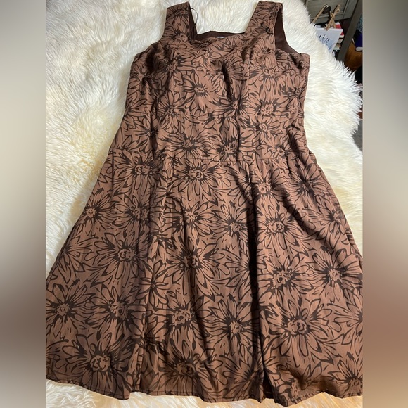 Rabbit Rabbit Rabbit Designs Brown Dress Size 16 - Picture 2 of 5